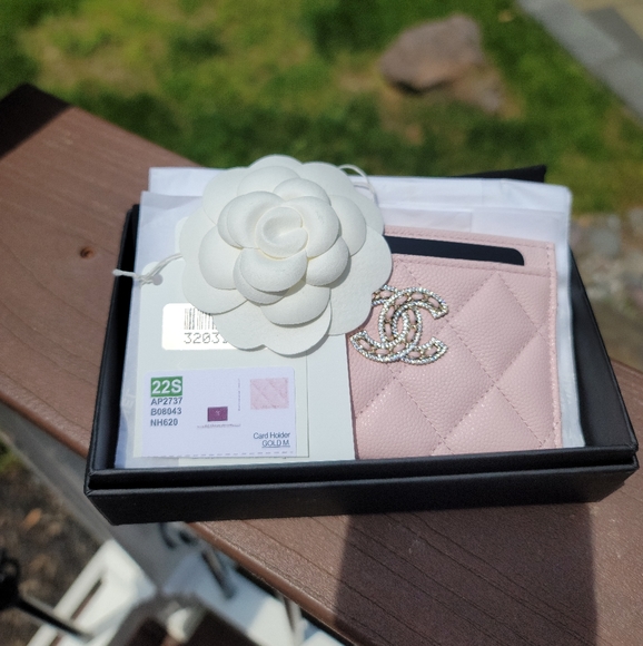 ❌️SOLD❌️ Chanel Pink Crystal ❤️ Cardholder Wallet - Picture 4 of 6